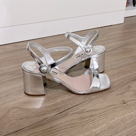 Miu Miu Metallic Silver Leather Ankle Strap Block Heel Sandals - Picture 1 of 15